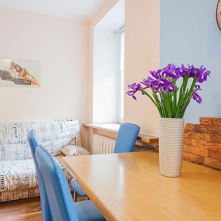 Cozy Apartments Near Olympic Stadium Kyiv Exterior photo